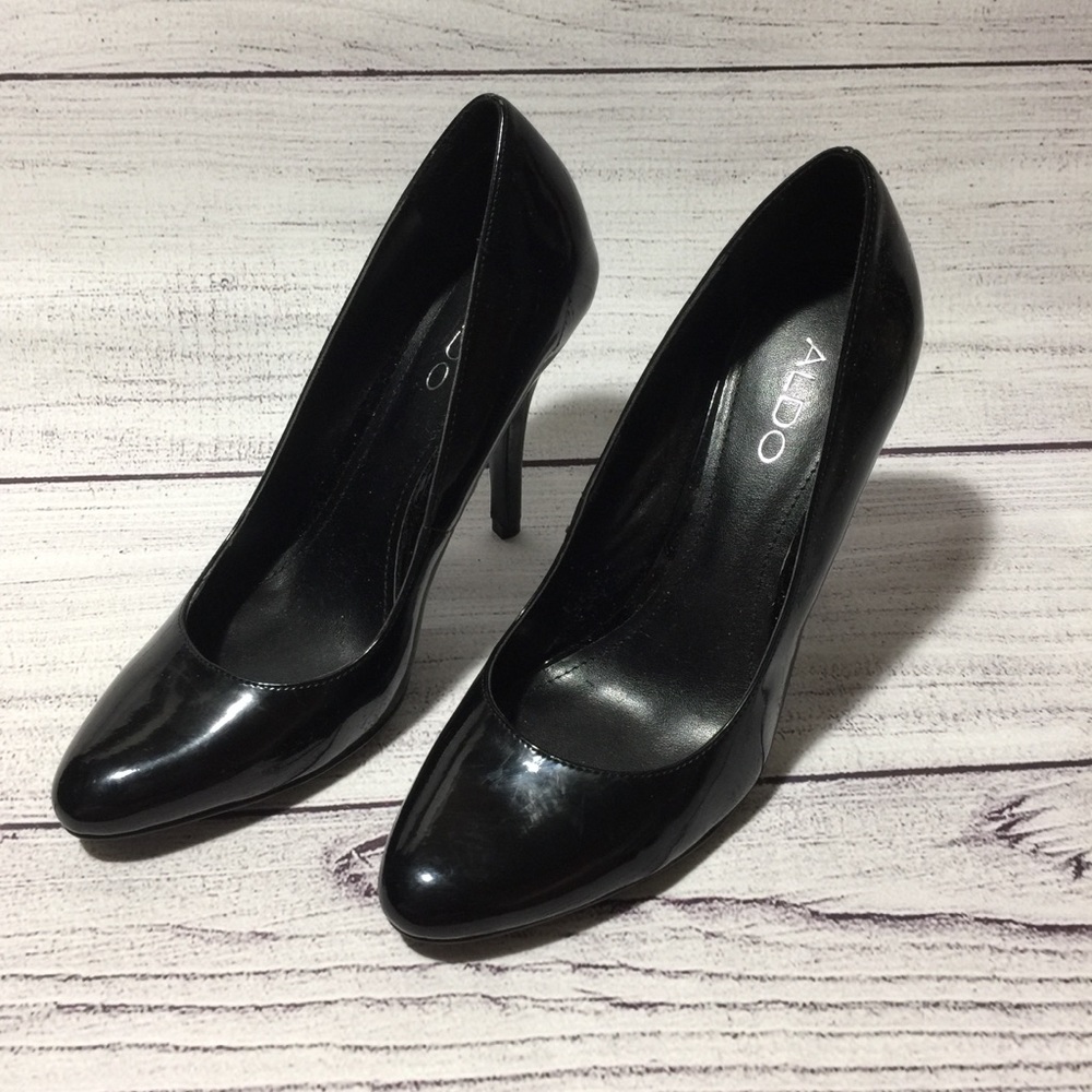 ALDO Pointed Toe Pumps